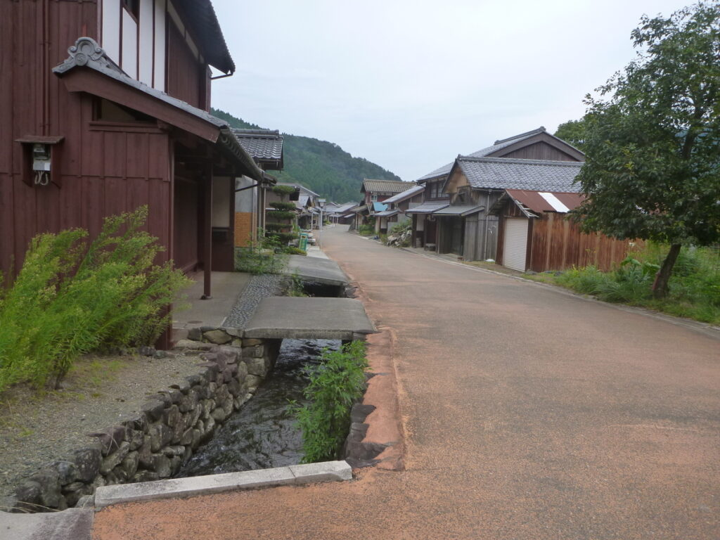 鯖街道の宿場・熊川宿の景観
