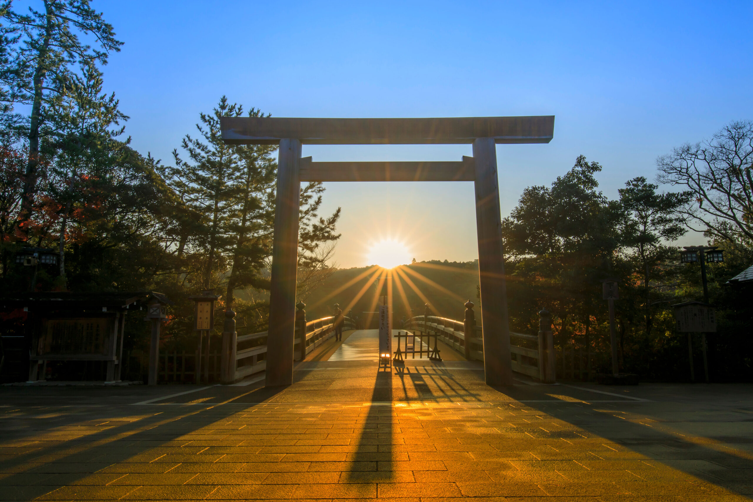 伊勢神宮のおはらい町の見どころは？女性の願いが叶う神社？21年にオープンした巨大リゾートとは？リポーターの岡崎紗絵って？【旅サラダ】 | 湘南 ...